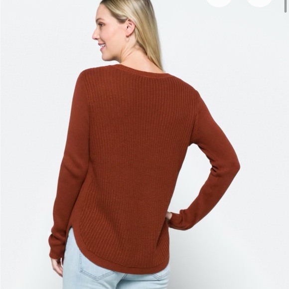 RD Style Josslyn V-Neck Sweater Size Petite Small - Picture 2 of 7